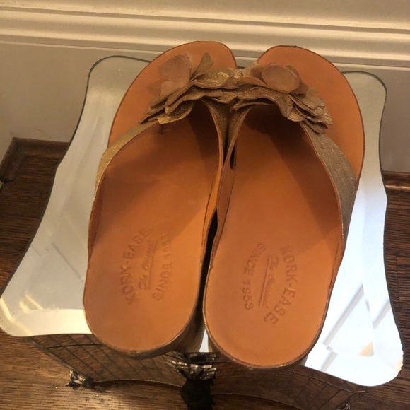 Kork Ease Gold Sandal Size 7 - Picture 3 of 5